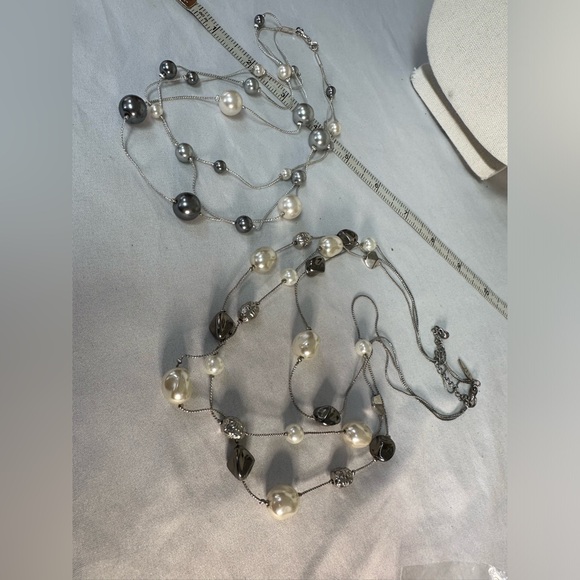 Two silvertone pearl bead infinity style silvertone necklaces - Picture 8 of 8